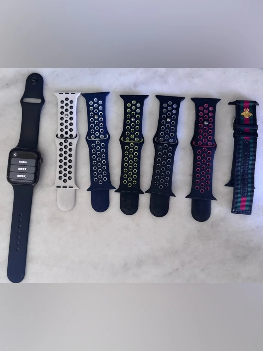 Apple Watch Series 4 44mm Aluminum Smartwatch w Bands Charger Excellent Cond